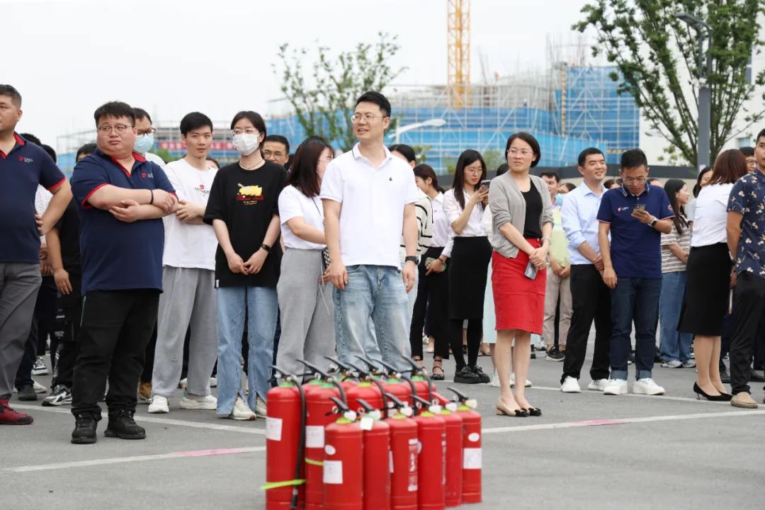 人人講安全 個(gè)個(gè)會(huì)應(yīng)急 | 江蘇北人開(kāi)展消防演習(xí)活動(dòng) 人人講安全 個(gè)個(gè)會(huì)應(yīng)急 | 江蘇北人開(kāi)展消防演習(xí)活動(dòng)