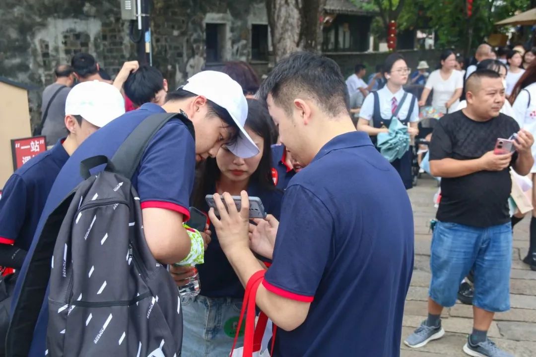 我們一起奔赴山海，領(lǐng)跑未來！